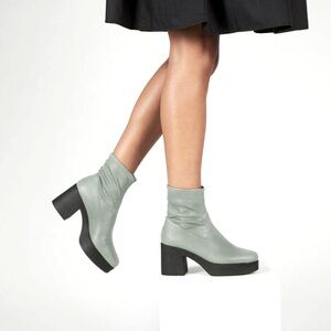 Intentionally Blank Marlowe vegan platform boot in sky
